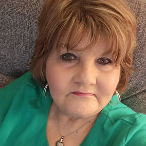 Meet your Posher, Jeanie